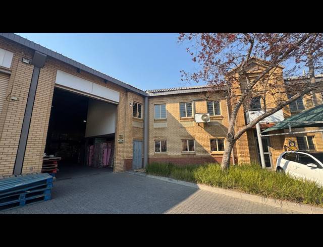 760M² WAREHOUSE TO LET IN LINBRO PARK